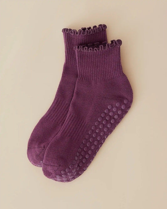 Non-Slip Ruffle Ankle Socks | Burgundy Plum